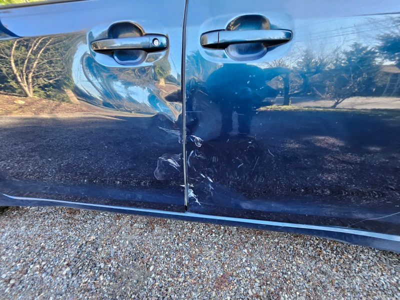 2011 TOYOTA SIENNA SE 3.5L - MINOR DENT