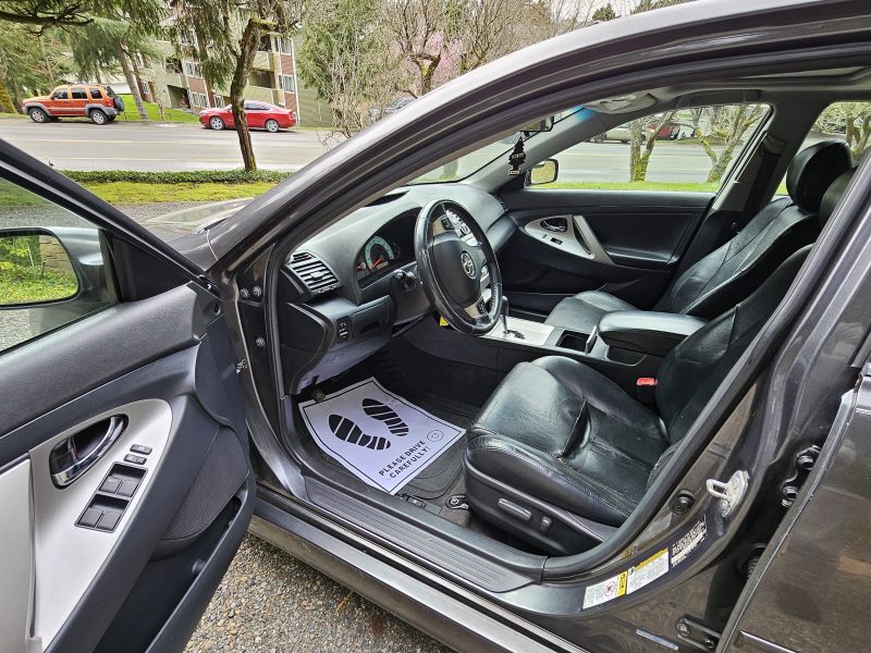 2007 TOYOTA CAMRY SE V6