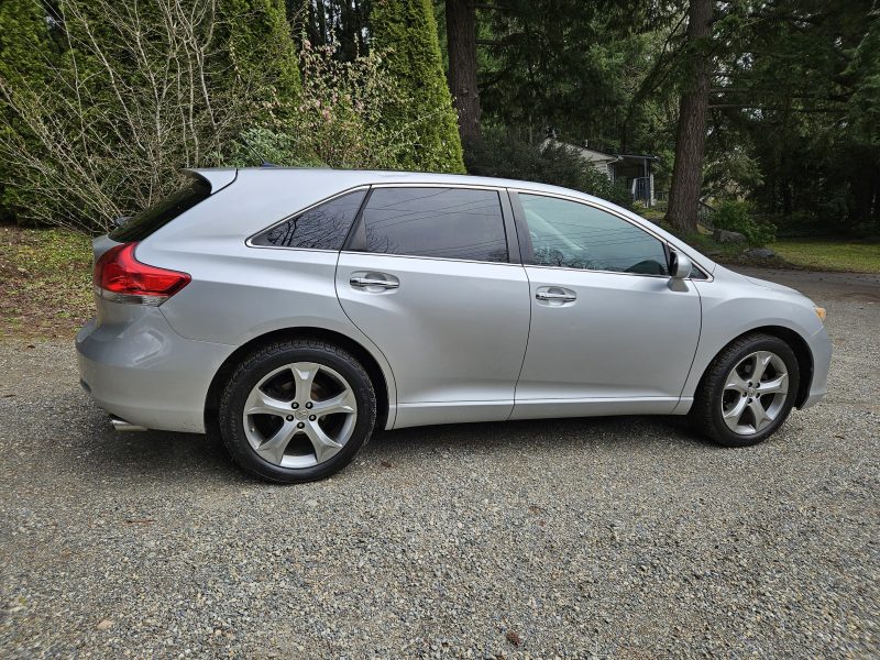 2009 TOYOTA VENZA AWD XLE V6