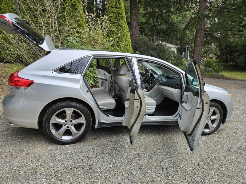 2009 TOYOTA VENZA AWD XLE V6